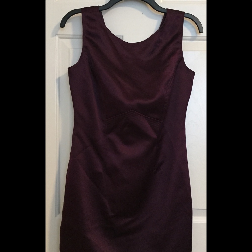 Dress - Picture 2 of 4